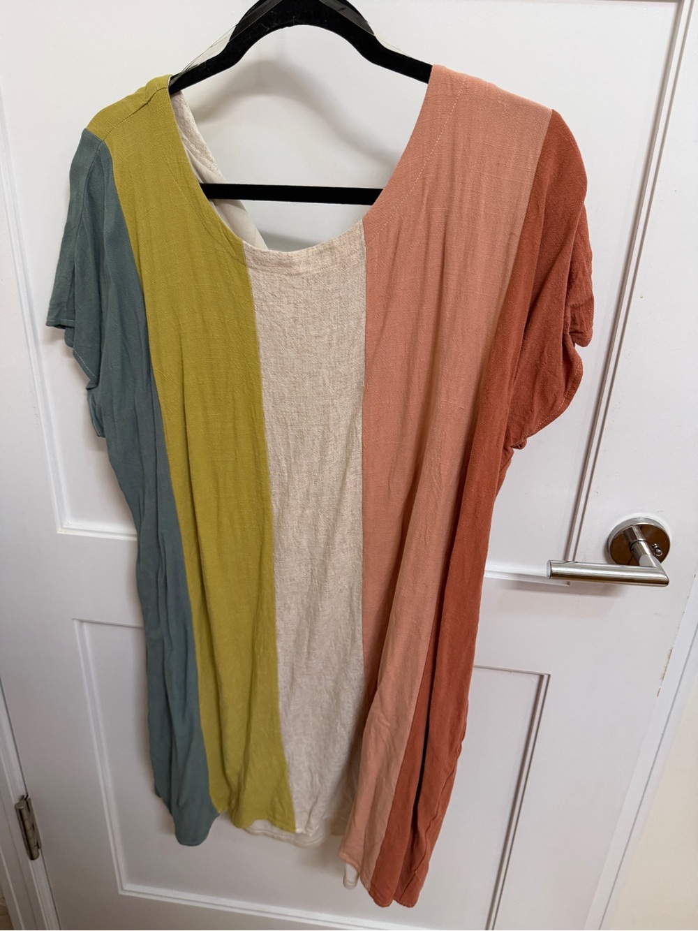 Women’s Colorblock Scoop Neck Dress - Multicolor